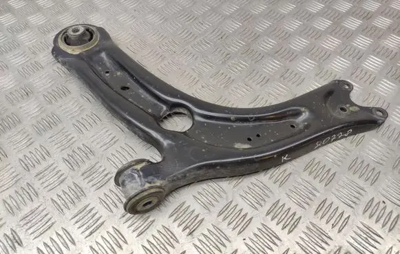 Volkswagen PASSAT B8 Front lower control arm/wishbone 3Q0407153B