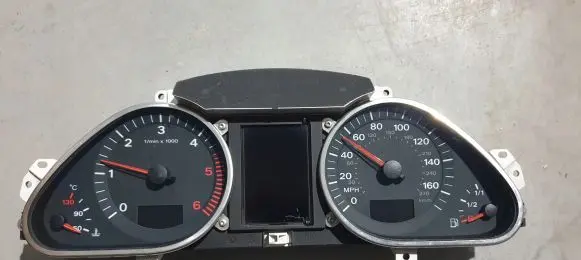 Audi A6 S6 C6 4F Speedometer (instrument cluster) 4F0920950L