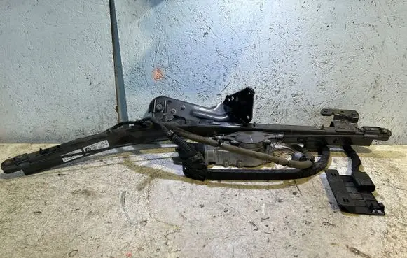 Chrysler Pacifica Sliding door motor 68368918AC 62024F 1820015050