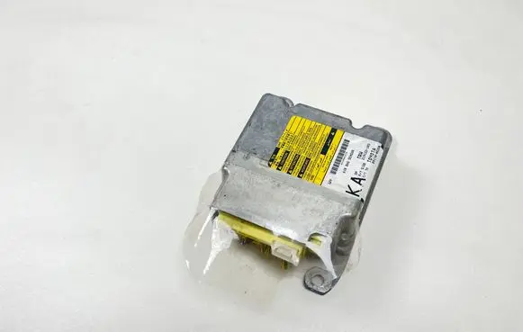 Toyota Avensis T270 Airbag control unit/module 8917005250 01800451K3 219122103
