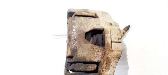Volvo XC90 Front brake caliper 8683759
