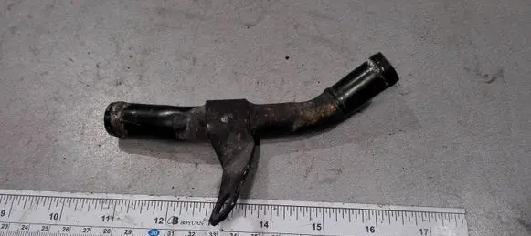 KIA Carnival Engine coolant pipe/hose