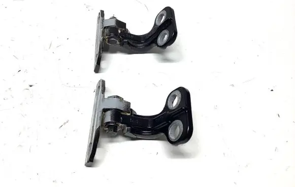 Rear door hinge set