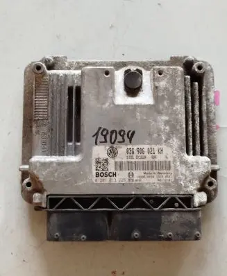 BMW 7 E65 E66 Engine control unit/module 7808222 0281014175