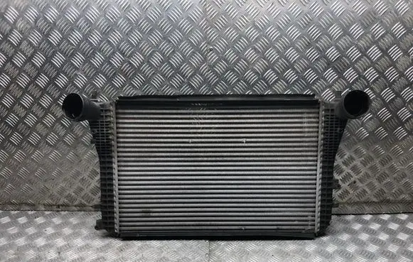 Volkswagen Golf VI Intercooler radiator 1K0145803T