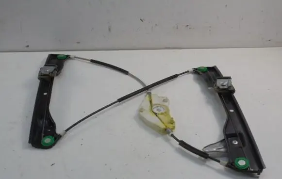Volkswagen PASSAT B6 Front door window regulator with motor 980874101