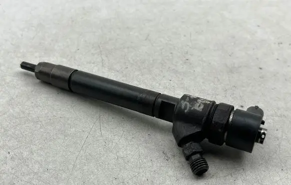 Volvo S80 Fuel injector 0445110298