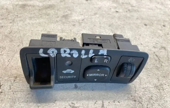 Toyota Corolla Verso AR10 Wing mirror switch 183574