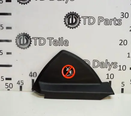 Mercedes-Benz C W204 Dashboard side end trim A2046800378