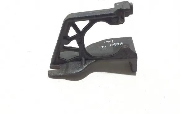 Nissan Qashqai Engine mounting bracket 7854R