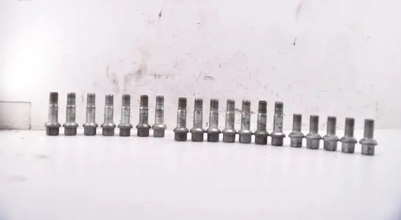 Mercedes-Benz GL X164 Nuts/bolts 