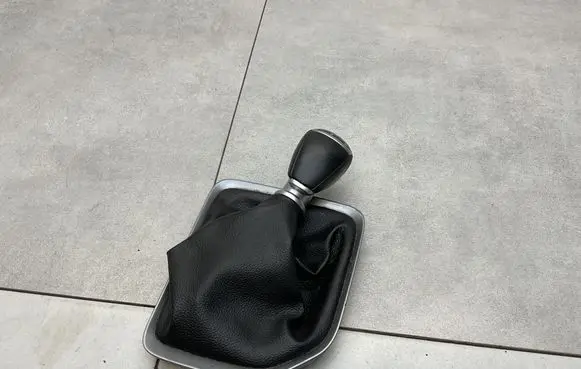 Hyundai Tucson TL Gear lever shifter trim leather/knob 