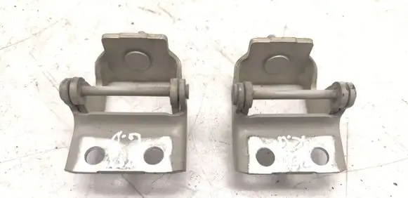 Citroen C4 I Tailgate/trunk/boot hinge KCW