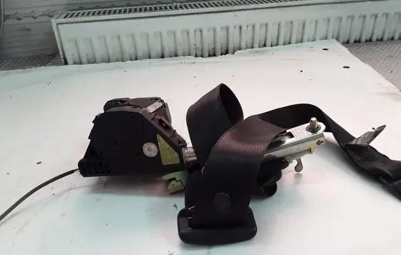 Mercedes-Benz ML W163 Front seatbelt