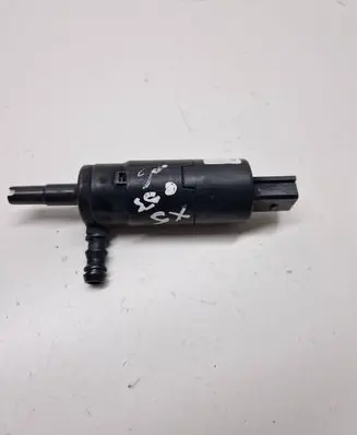BMW X5 E53 Windscreen/windshield washer pump 13264010 001004 8377430
