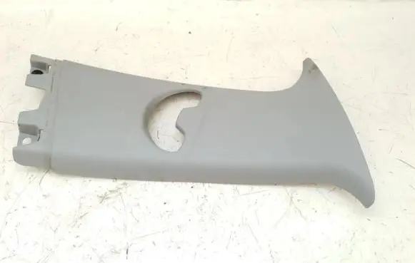 BMW 1 E81 E87 (B) pillar trim (top) 7070244