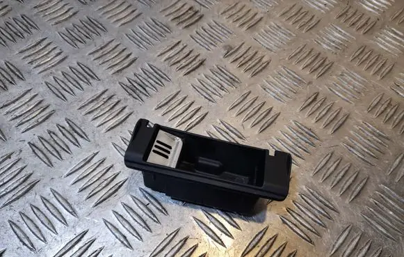 Audi A6 S6 C6 4F Car ashtray 4B0857405A