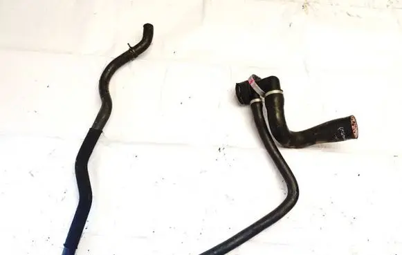 Opel Insignia A Engine coolant pipe/hose