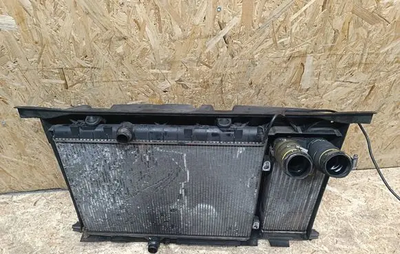 Peugeot 5008 Radiator support slam panel