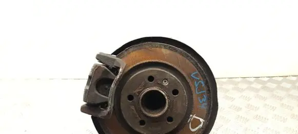 Volvo XC40 Rear wheel hub spindle/knuckle 32246251 31471185
