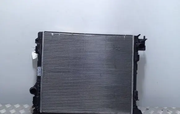 Nissan Qashqai Radiator set 921004EA0A 214104EA1A 921004BE0A
