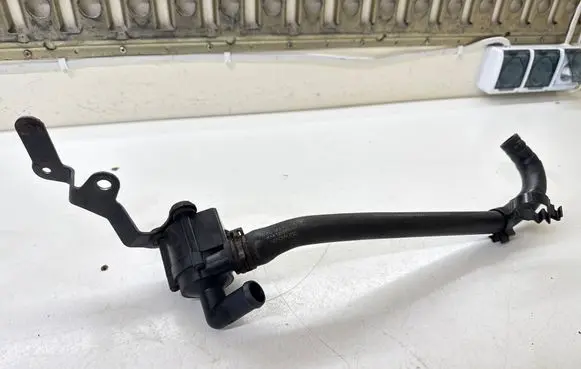 Volkswagen Transporter - Caravelle T5 Electric auxiliary coolant/water pump 5N0965561 7E0121086G