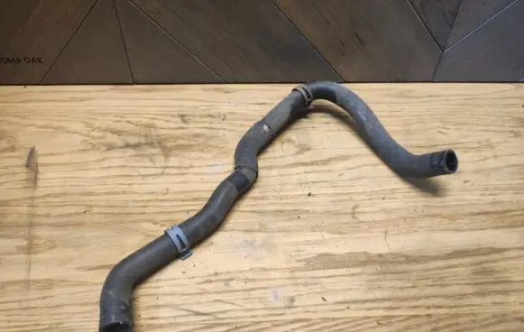 Skoda Superb B6 (3T) Engine coolant pipe/hose 1K0122157JH