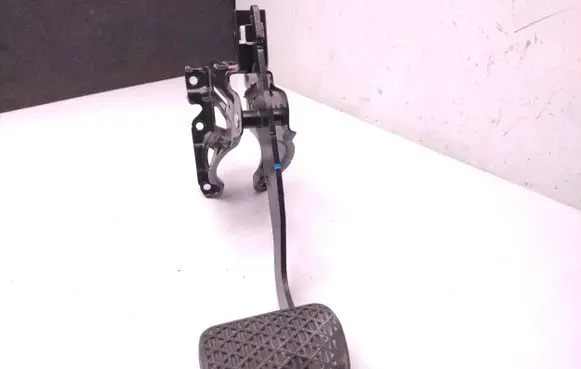 Mercedes-Benz Sprinter W906 Brake pedal A9062901201