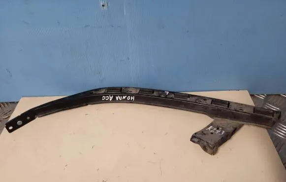 Honda Accord Headlight/headlamp mounting bracket