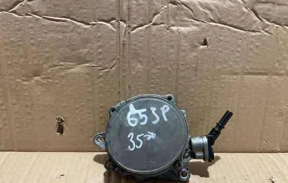 Citroen C3 Picasso Vacuum pump 