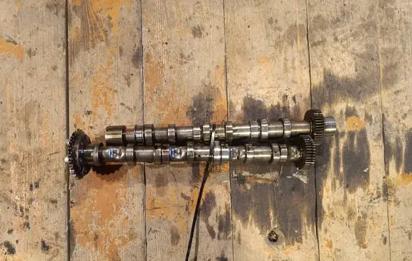 Audi A6 S6 C6 4F Camshaft 057109116E 536229 536230