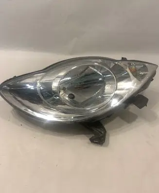 Peugeot 107 Headlight/headlamp 89530376