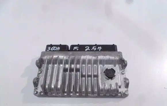 Lexus IS III XE30 Engine control unit/module 8966153P70