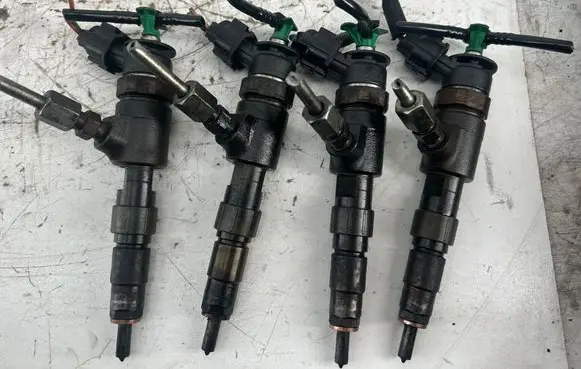 Citroen C4 II Picasso Fuel injectors set 0445110339 870689