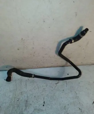 Mercedes-Benz C AMG W204 Engine coolant pipe/hose