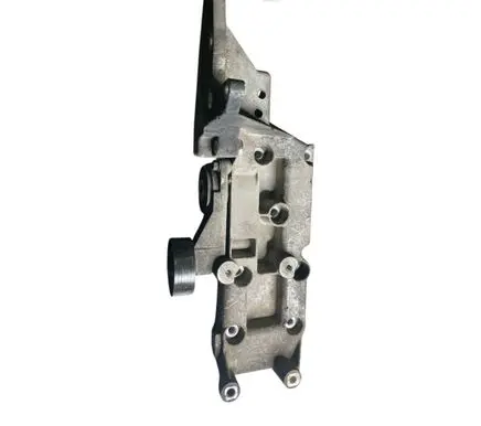 Volvo S60 Engine mounting bracket 8642196