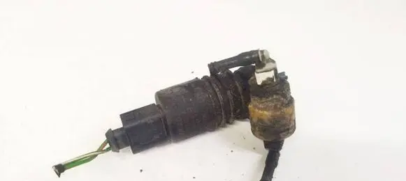 Volkswagen PASSAT B6 Windscreen/windshield washer pump 1T0955651A