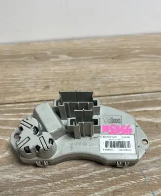 BMW 1 E81 E87 Heater blower motor/fan resistor T1015486A
