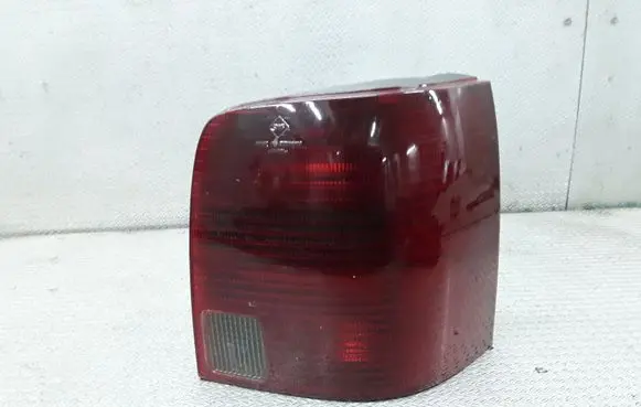 Volkswagen PASSAT B5 Rear/tail lights 3B9945112F