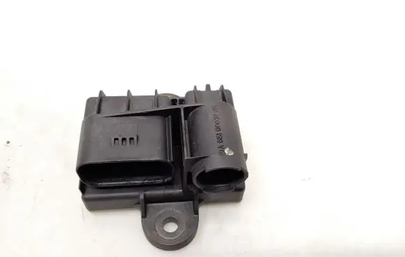 Mercedes-Benz E W212 Glow plug pre-heat relay A6519003103 51299070D