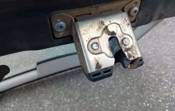 Opel Astra G Tailgate/trunk/boot lock/catch/latch