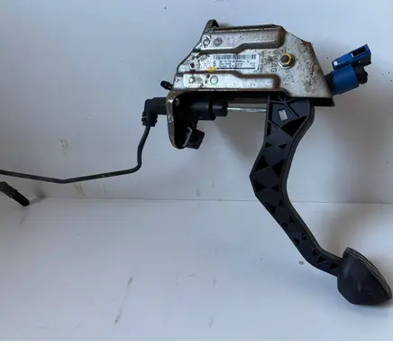 Skoda Roomster (5J) Clutch pedal 6Q1721059AH