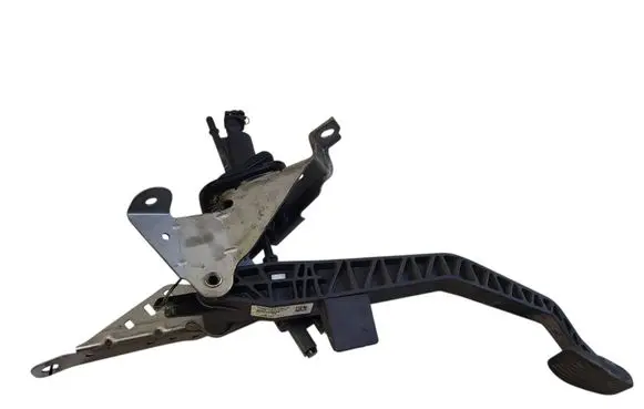 Ford Focus C-MAX Clutch pedal 3M517B633AM