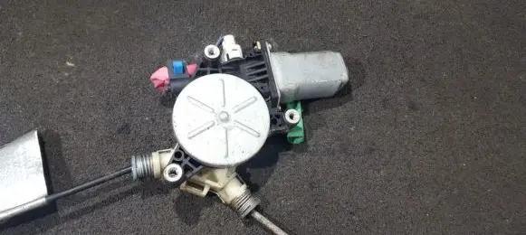 Honda CR-V Rear door window regulator motor