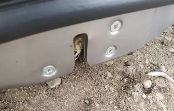 Honda CR-V Front door lock