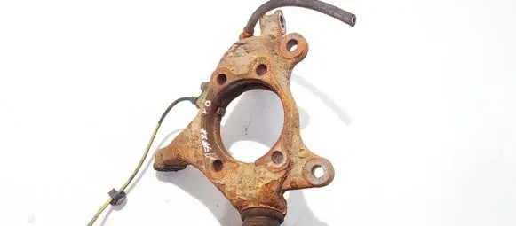 Toyota RAV 4 (XA30) Front wheel hub