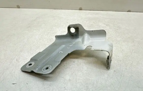 Renault Twingo II Fender mounting bracket R29G1J