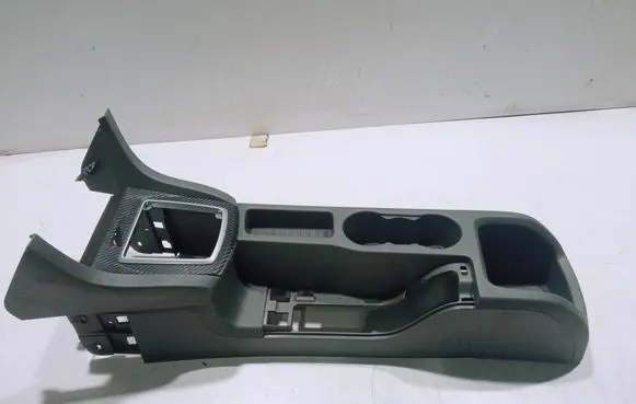 Ford Focus Center console AM51A045B54AF 4M5X-A04584-AB 4M51A045B55AF