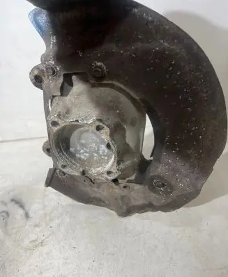 BMW 5 E60 E61 Front wheel hub 6760954
