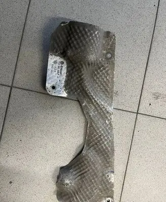 Audi Q7 4L Heat shield in engine bay 7L0301328F